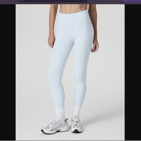 -NWT- VUORI ALLTHEFORM LEGGING IN LIGHT MIST SZ XS - Picture 1 of 4